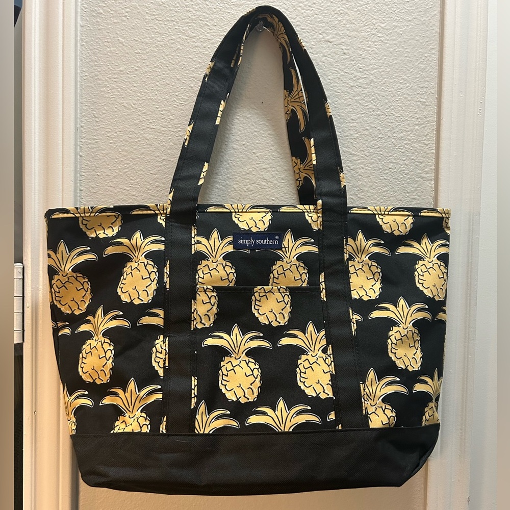 🍍Simply Southern Black and Gold Pineapple Tote Bag🍍